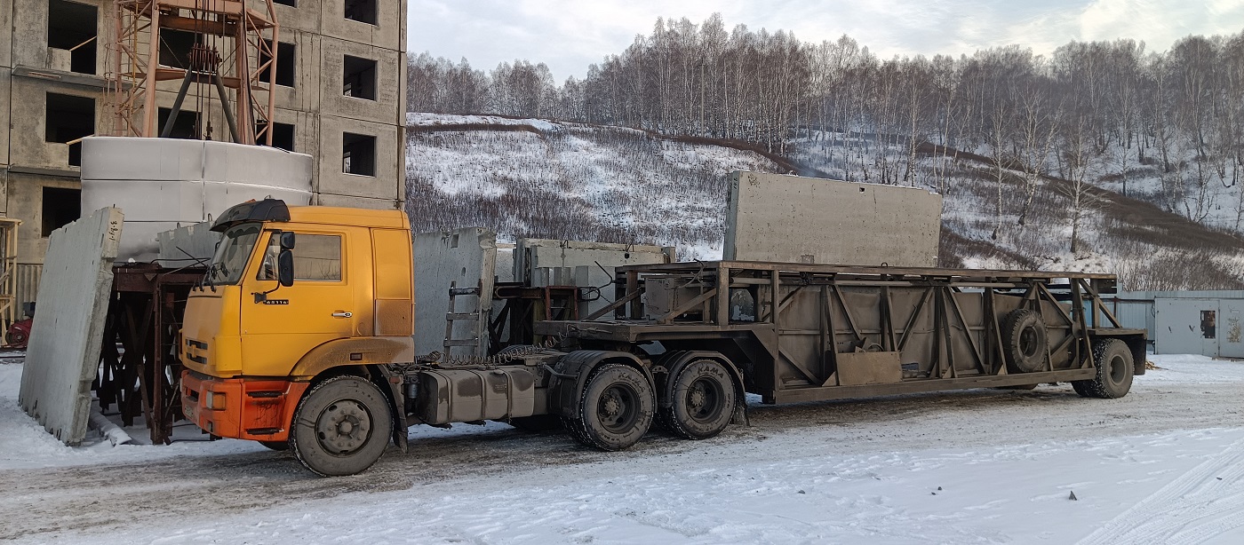 Аренда и услуги панелевозов для перевозки ЖБИ изделий в Саяногорске