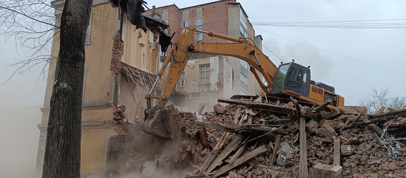 Услуги по сносу и демонтажу старых домов, строений и сооружений в Черногорске