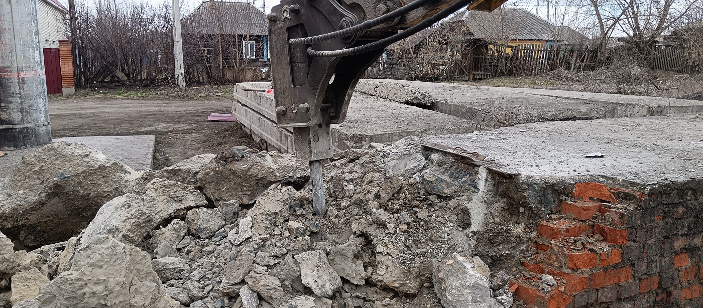 Услуги и заказ гидромолотов для демонтажных работ в Саяногорске