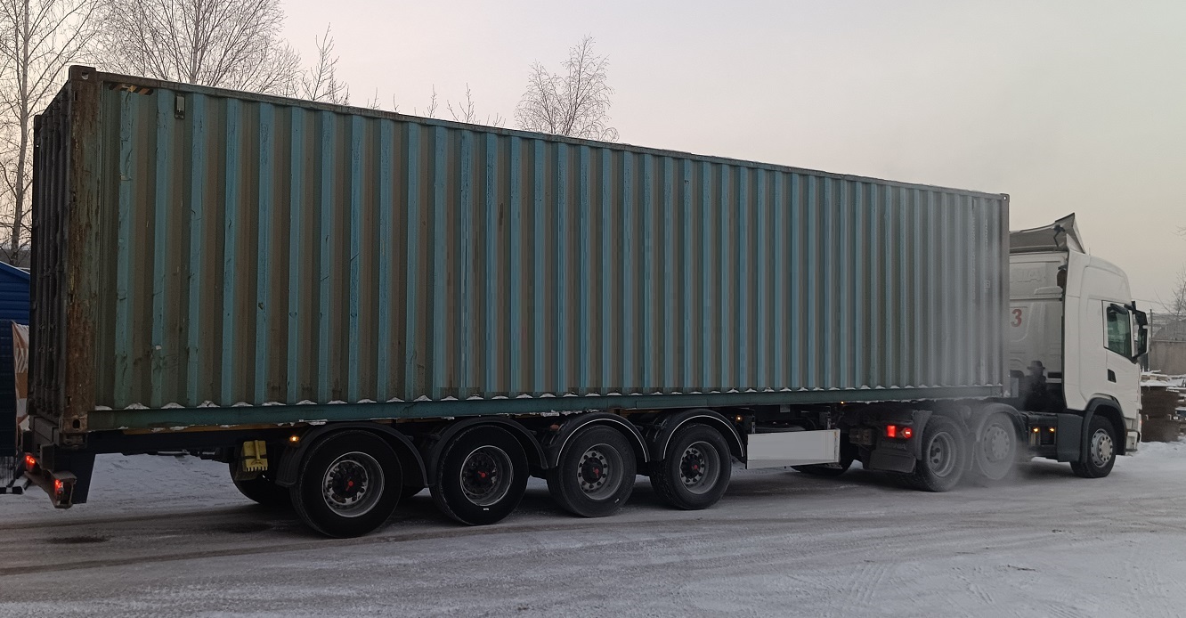 Контейнеровоз для перевозки контейнеров 20 и 40 футов в Хакасии